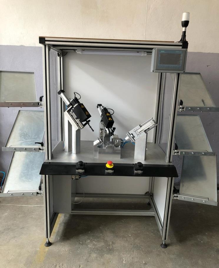 Geniş tablalı, ergonomik manuel kontrol ve montaj çalışma masası