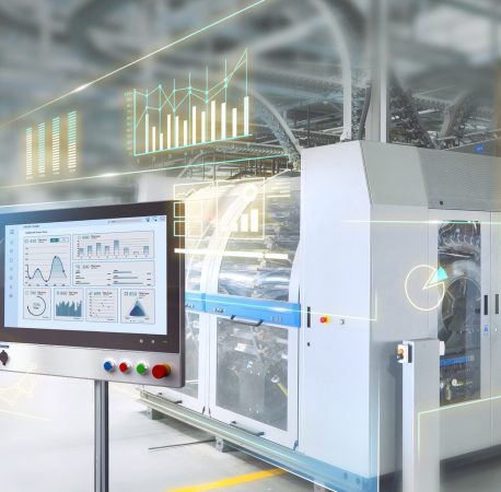 PLC kontrollü montaj makinası operasyon paneli ve kontrol sistemi